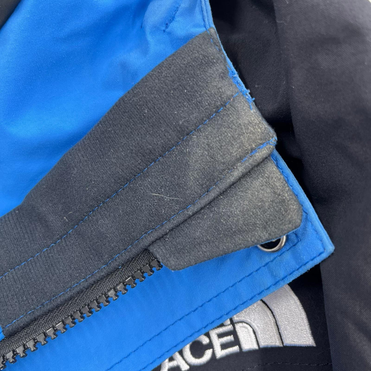ジャケット Mountain Light Jacket M 青 黒 NP62236 M ブルー