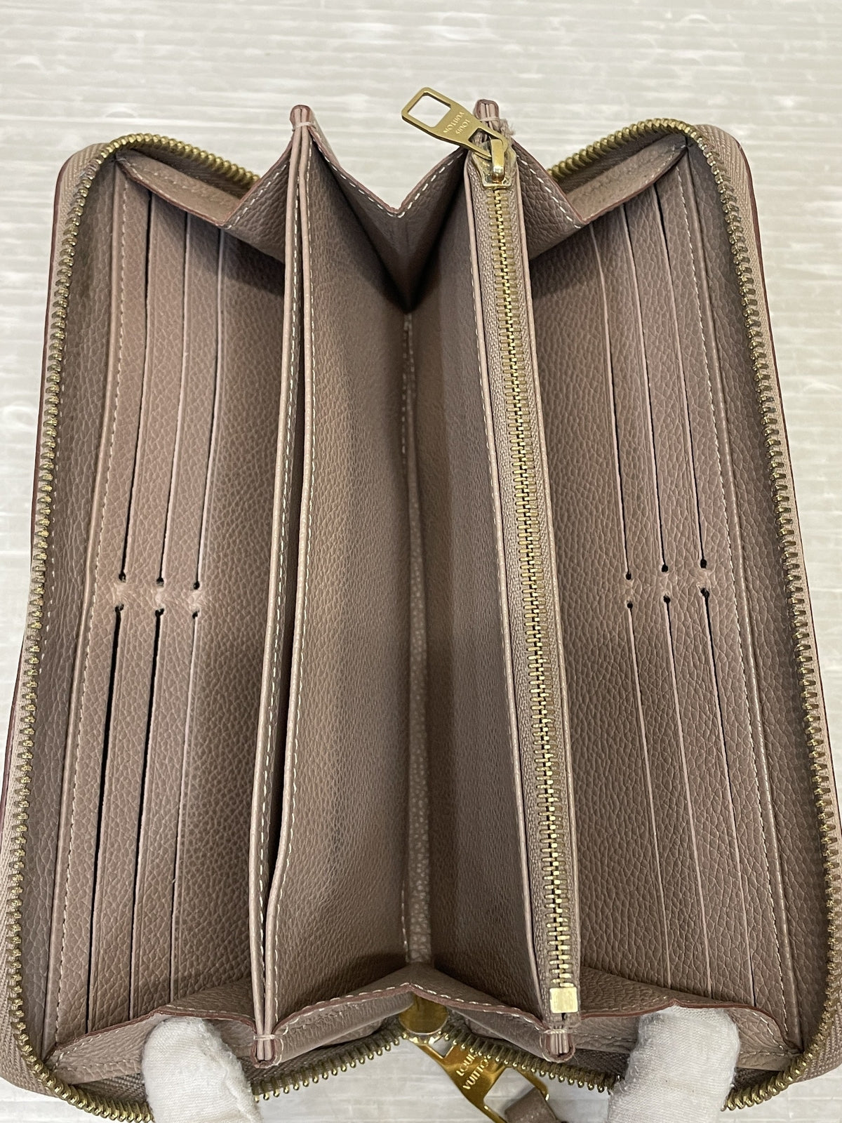 LOUIS VUITTON ﾓﾉｸﾞﾗﾑ ｱﾝﾌﾟﾗﾝﾄ ｼﾞｯﾋﾟｰｳｫﾚｯﾄ M69034