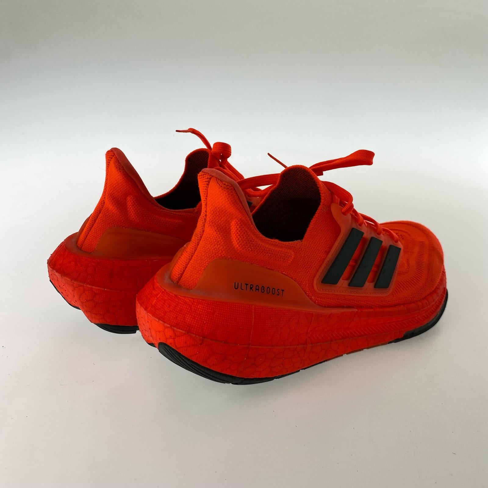 スニーカー ULTRABOOST LIGHT RUNNING SHOES 25.5cm (US7 1/2 UK7 EU41)