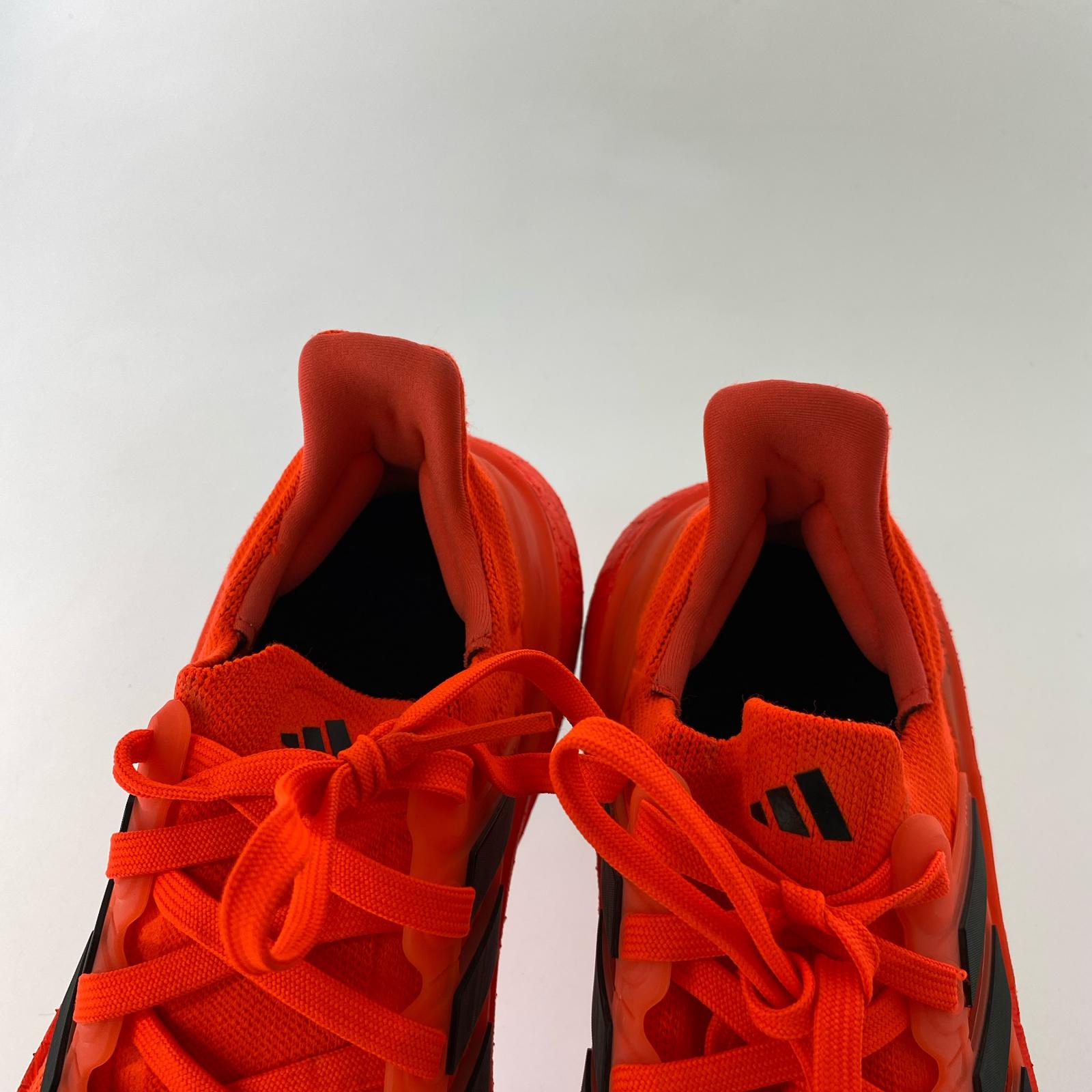 スニーカー ULTRABOOST LIGHT RUNNING SHOES 25.5cm (US7 1/2 UK7 EU41)
