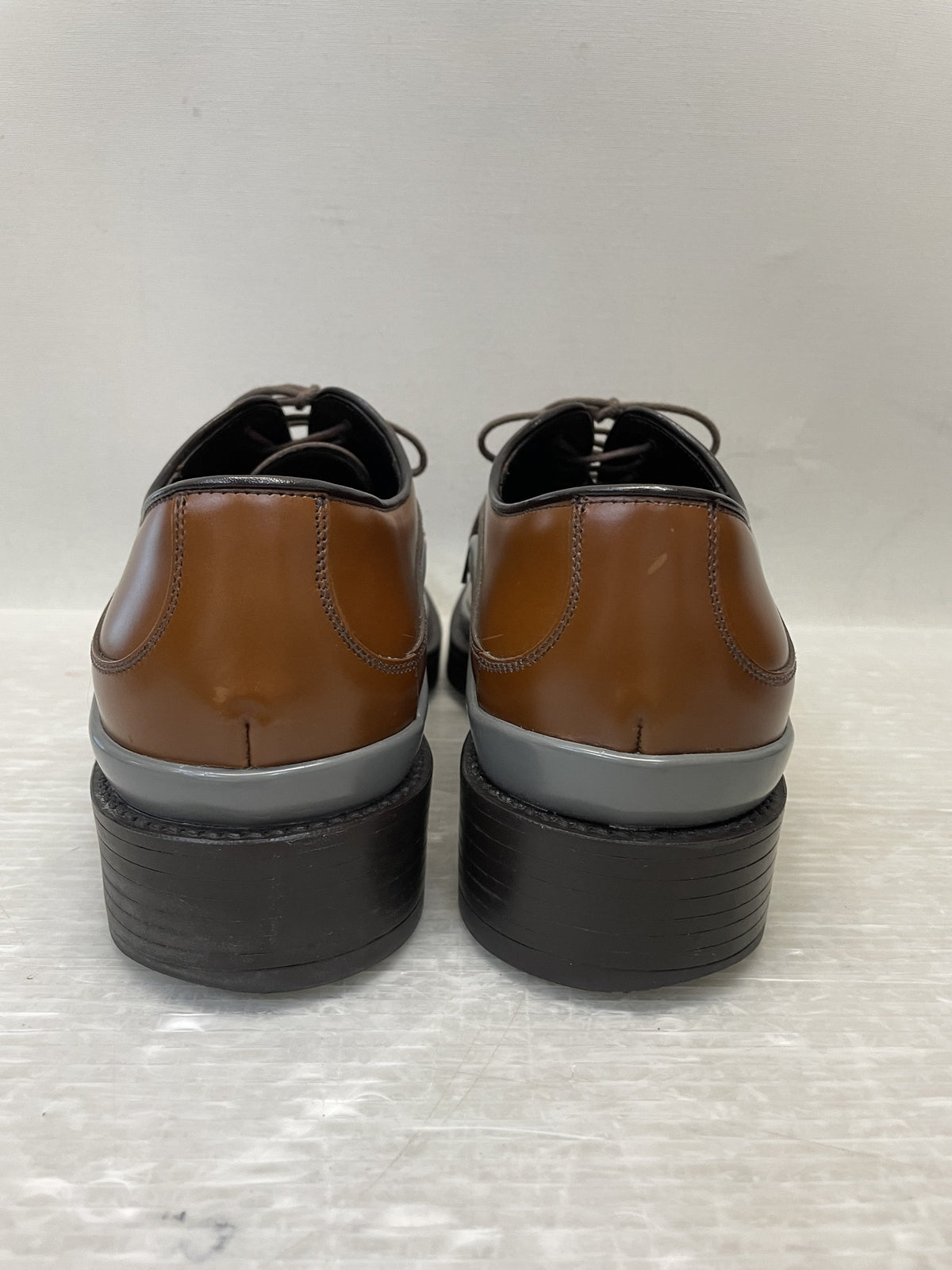 PRADA ｶｰﾌﾚｻﾞｰ ﾃﾞｻﾞｲﾝﾌﾞｰﾂ 6 1/2 茶 2EG127