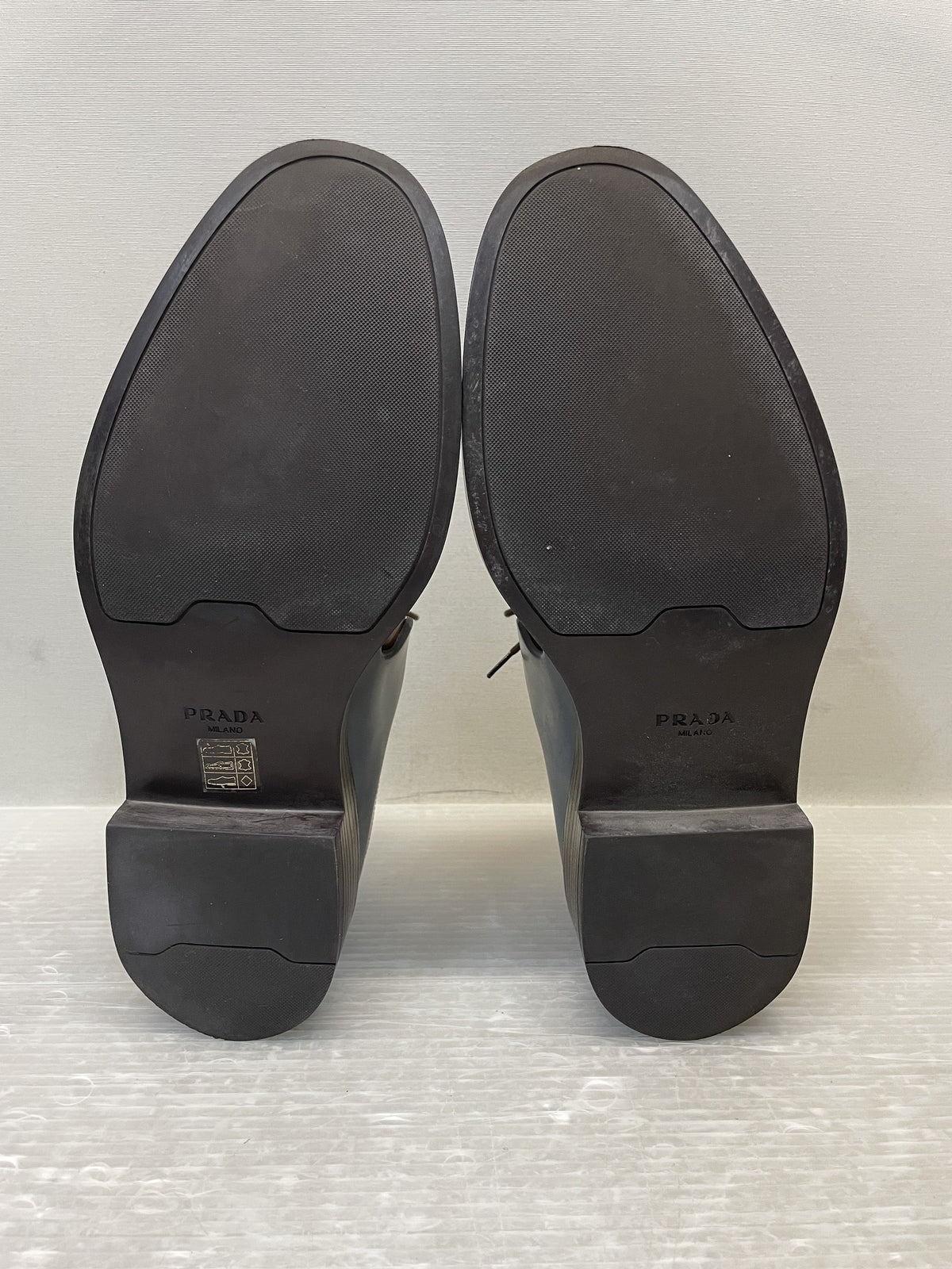 PRADA ｶｰﾌﾚｻﾞｰ ﾃﾞｻﾞｲﾝﾌﾞｰﾂ 6 1/2 茶 2EG127