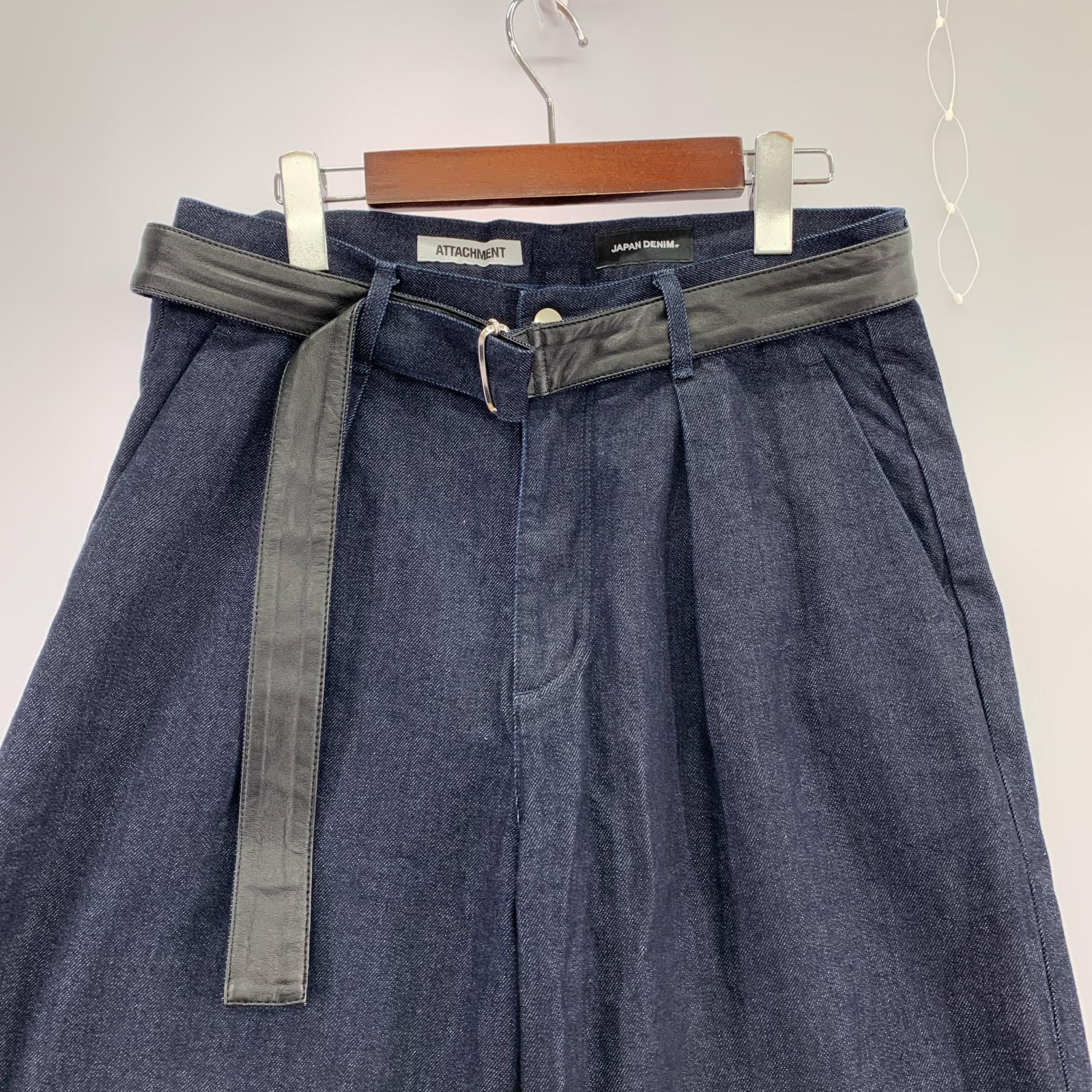 デニムパンツ LEATHER BELTED ONEWASH PANTS 31 ネイビー