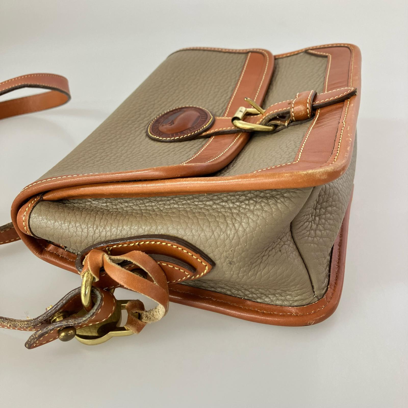 ショルダーバッグ Dooney&Bourke レザーショルダー グレージュ/BR