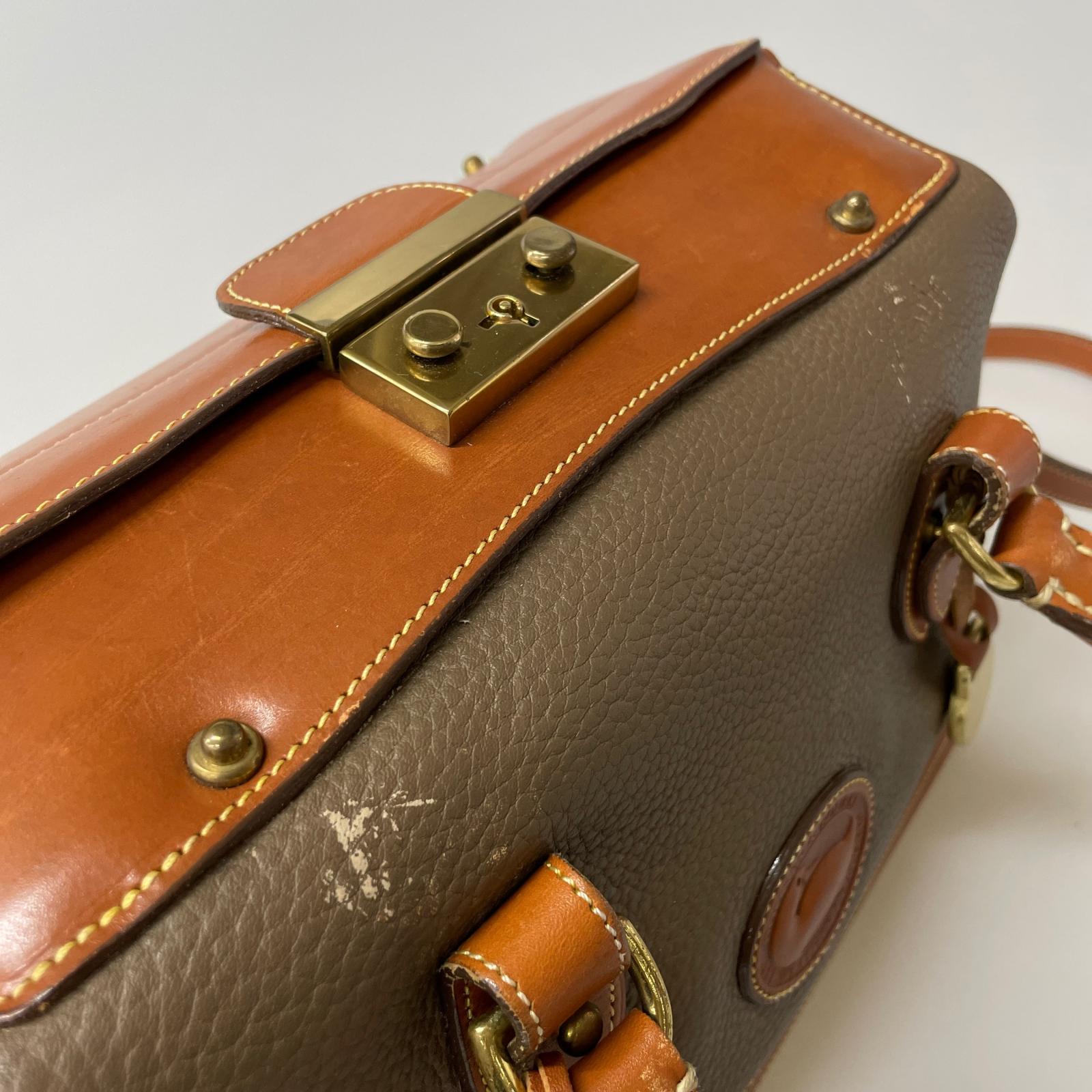 ショルダーバッグ Dooney&Bourke レザー2wayショルダー BR ※スレ ブラウン