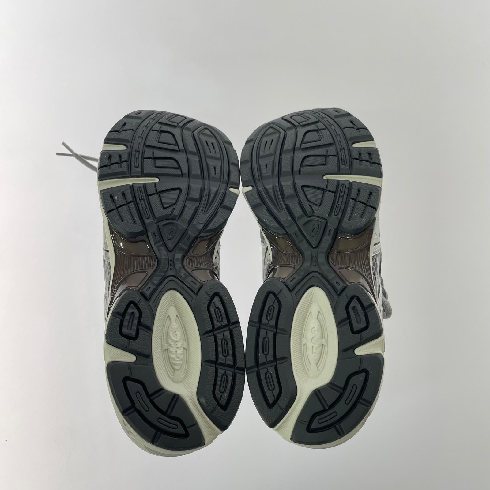 スニーカー ASICS GEL-1130 MULE ミュールスニーカー 28.0 グレー 28cm (US10 UK9 1/2 EU46) シルバー