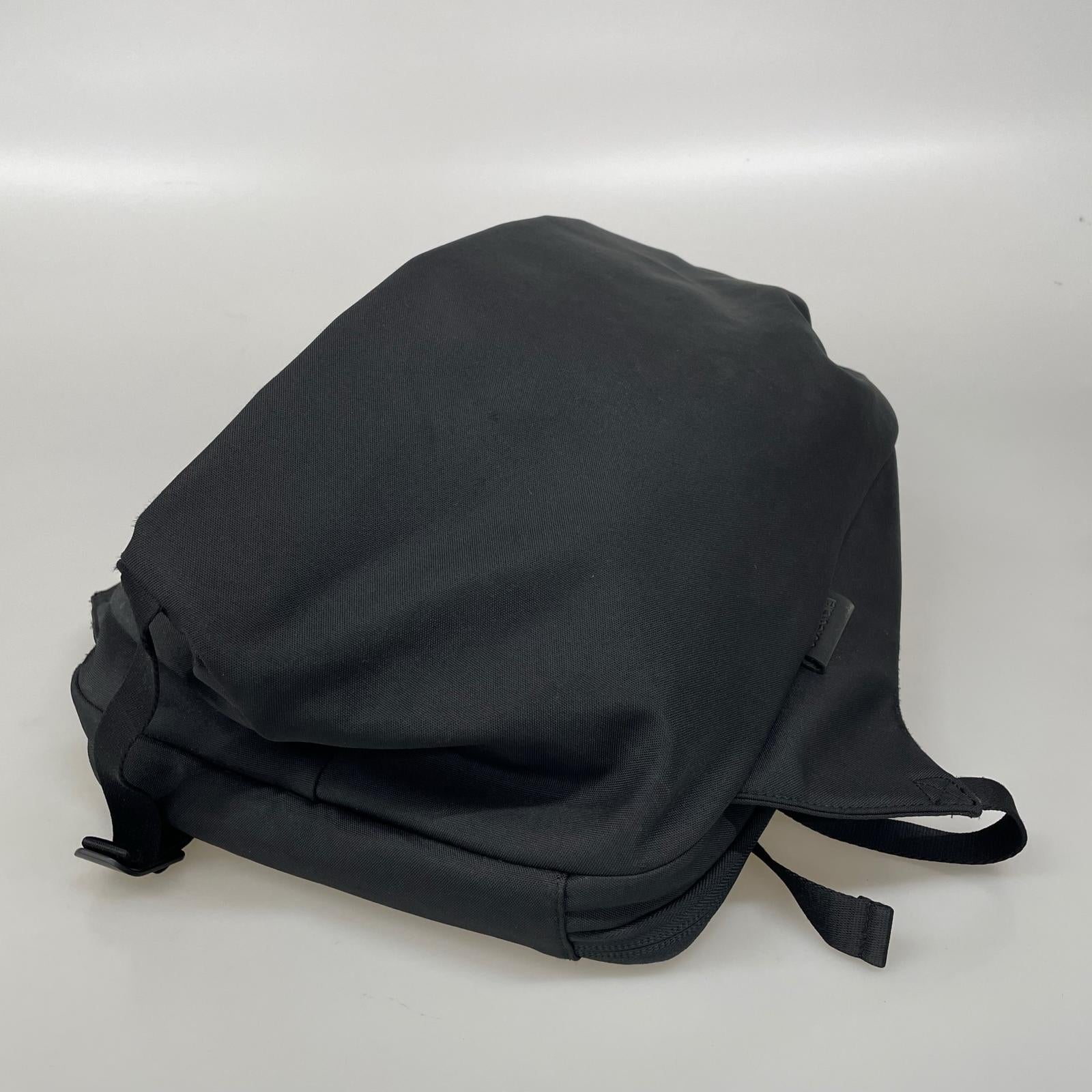 リュック・デイパック ISAR M EcoYarn 黒 ブラック