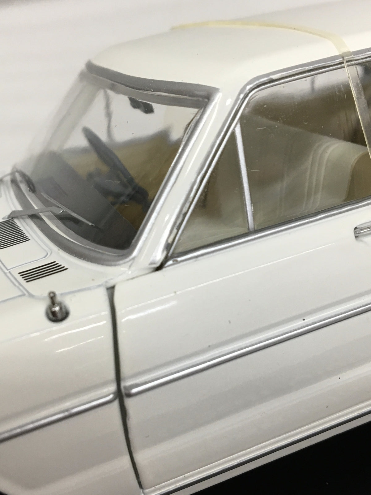 アシェット　Nissan Gliria (1967) スケールカー