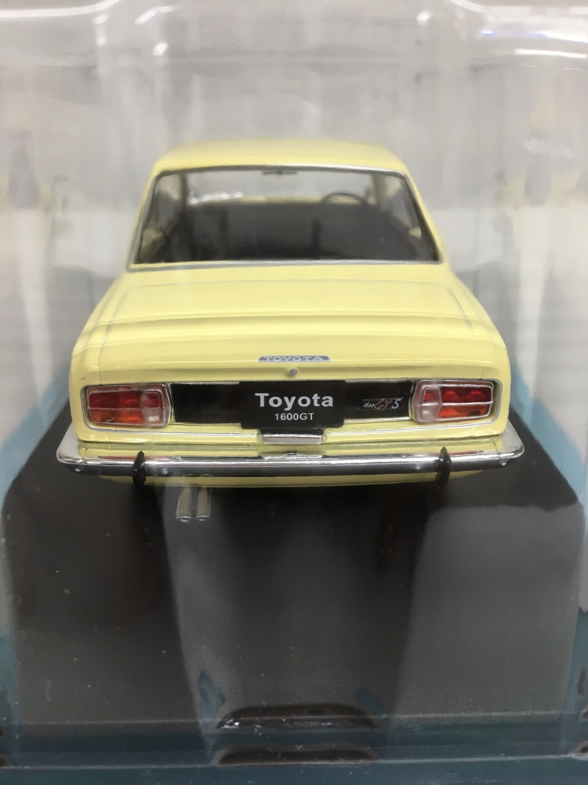 アシェット　Toyota 1600GT (1967) スケールカー