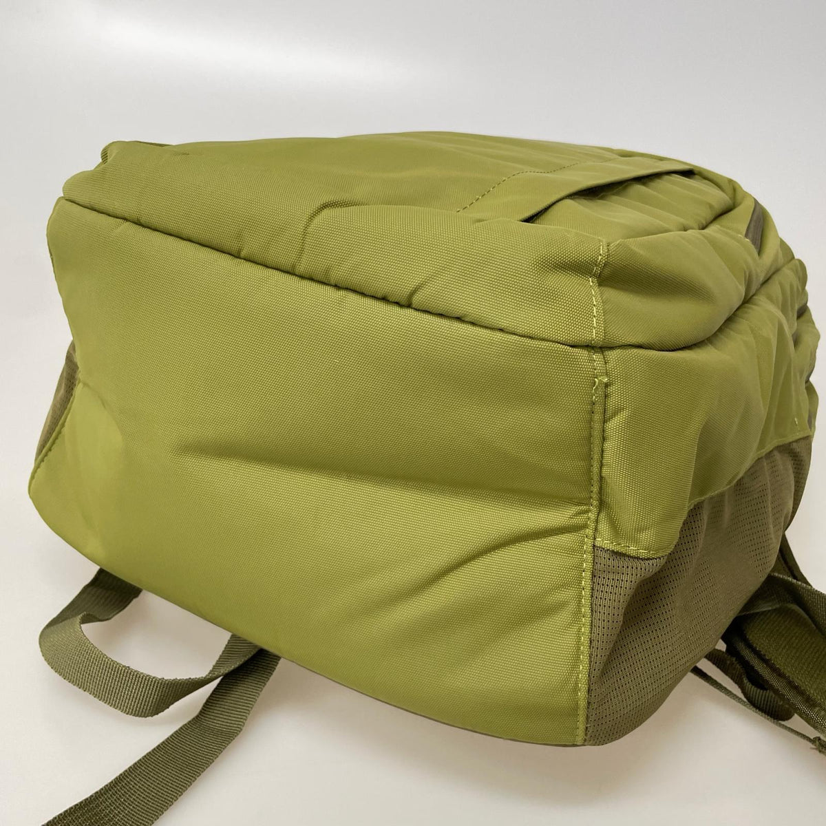 リュック・デイパック DAKINE リュックサック・バックパック グリーン