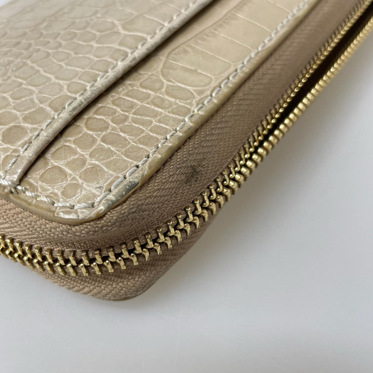 長財布 TUSCANIA クロコレザー 財布 ベージュ ベージュ