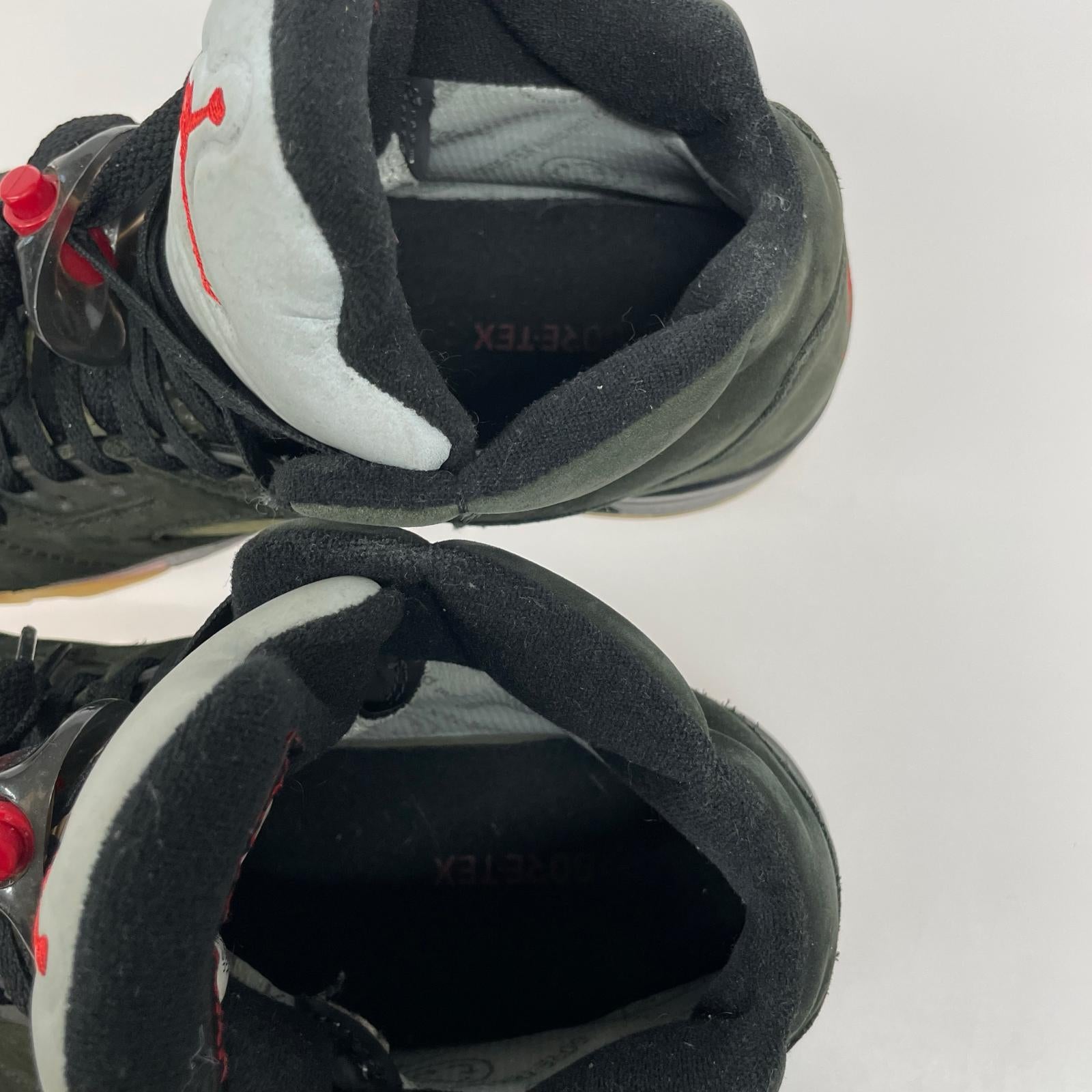 スニーカー WMNS AIR JORDAN 5 RETRO 黒 (27.5cm) 27.5cm (US9 1/2 UK9 EU45) ブラック