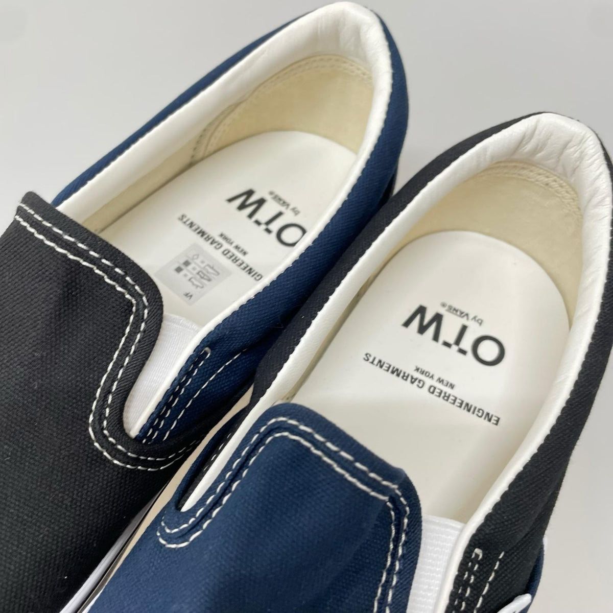 スニーカー Classic Slip-On 98 黒×紺 (26) 26cm (US8 UK7 1/2 EU42)