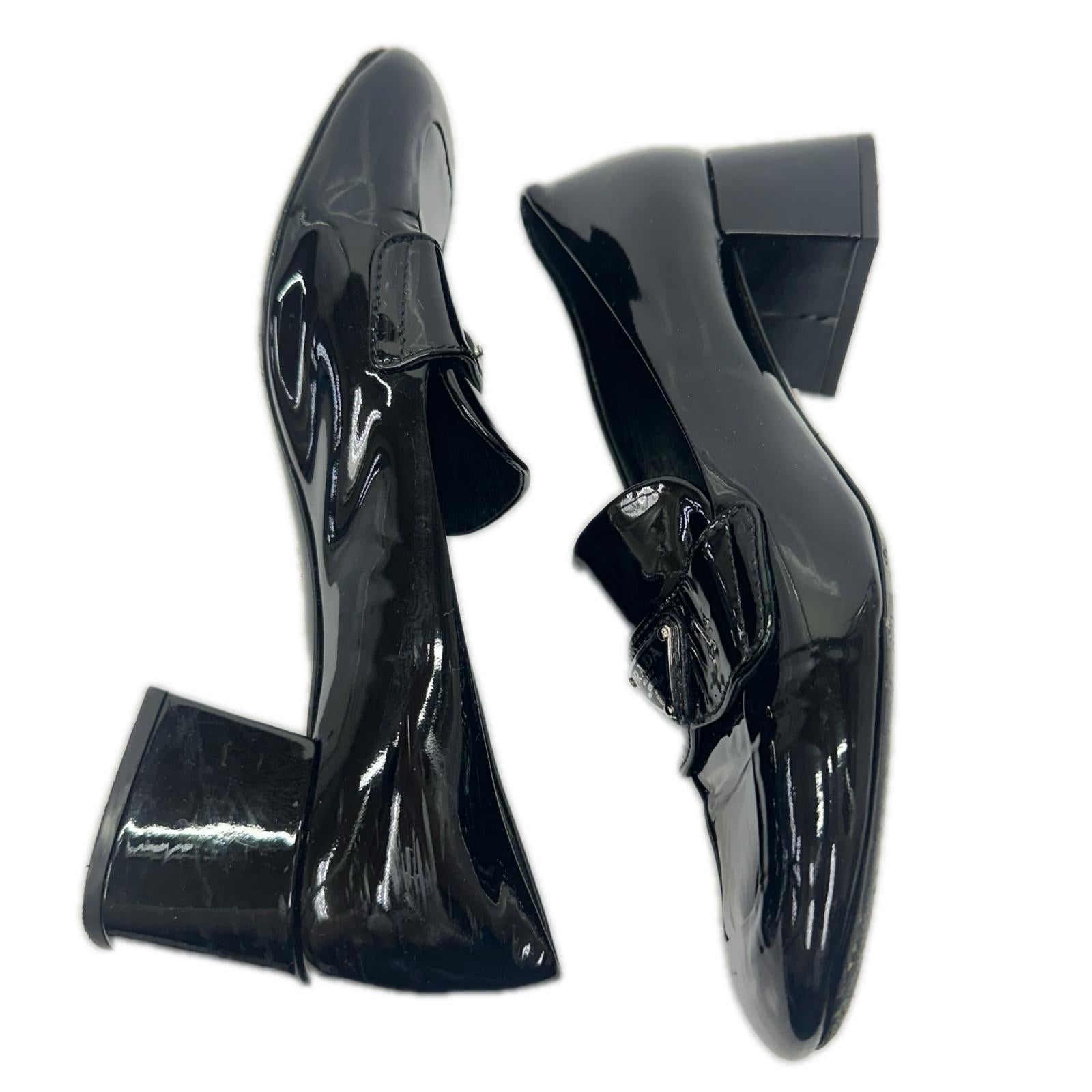 PRADA ヒール 靴 黒