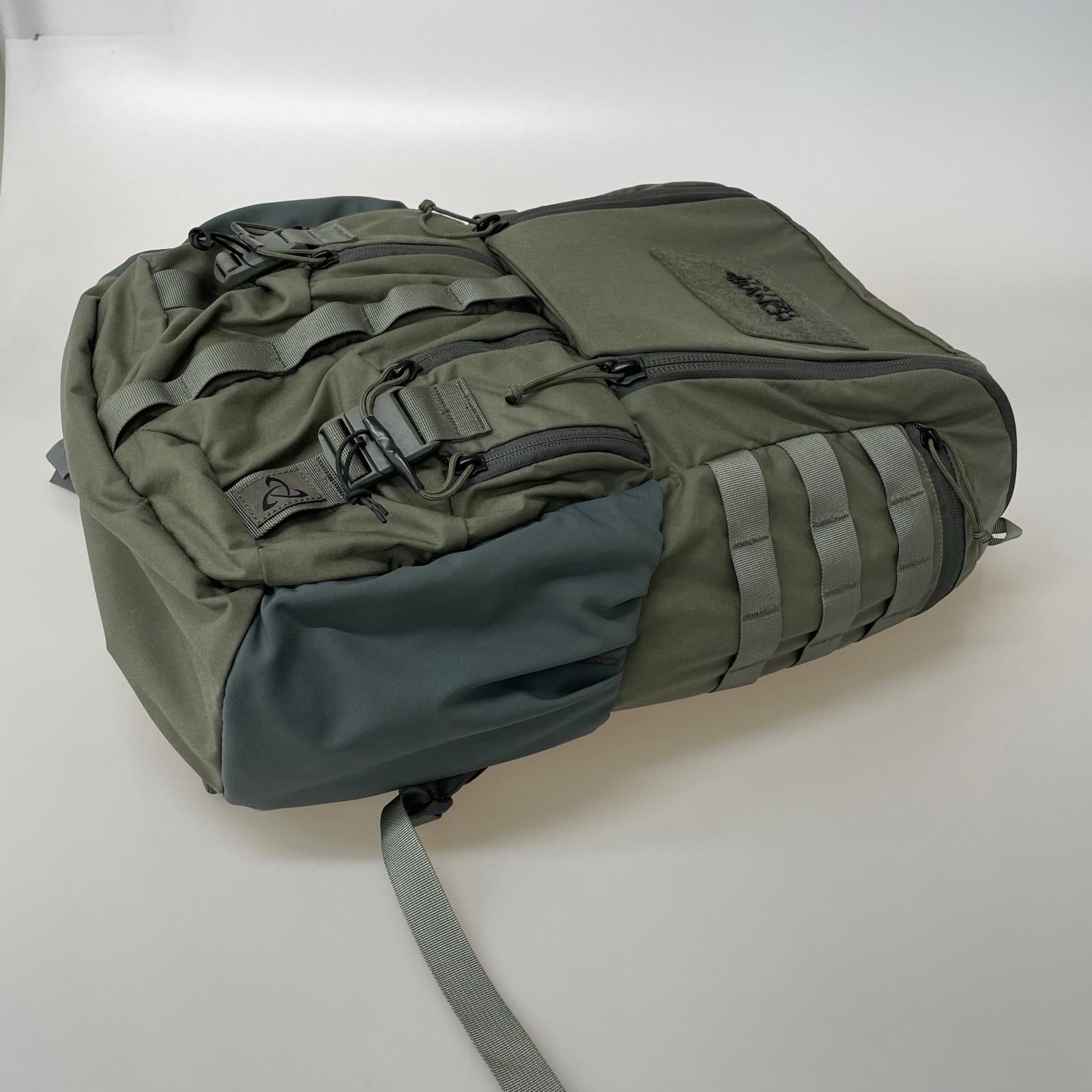 リュック・デイパック RIP RUCK 32 バックパック