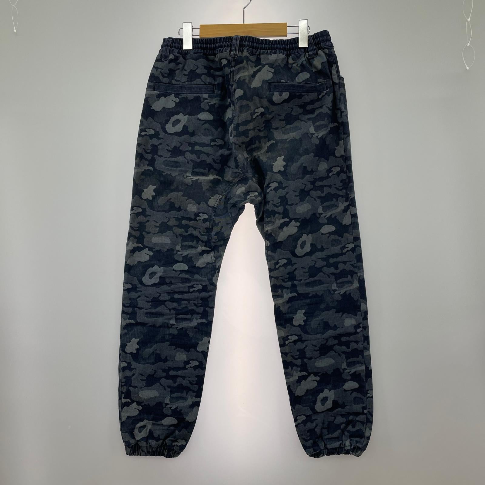 パンツ ARMANI EXCHANGE ジョガーパンツ カモフラ 30