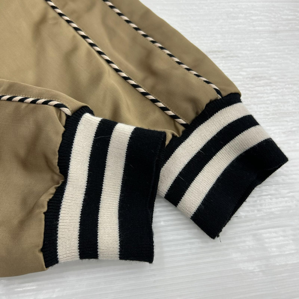 ブルゾン MARC JACOBS ブルゾン・ジャンパー 50 カーキ