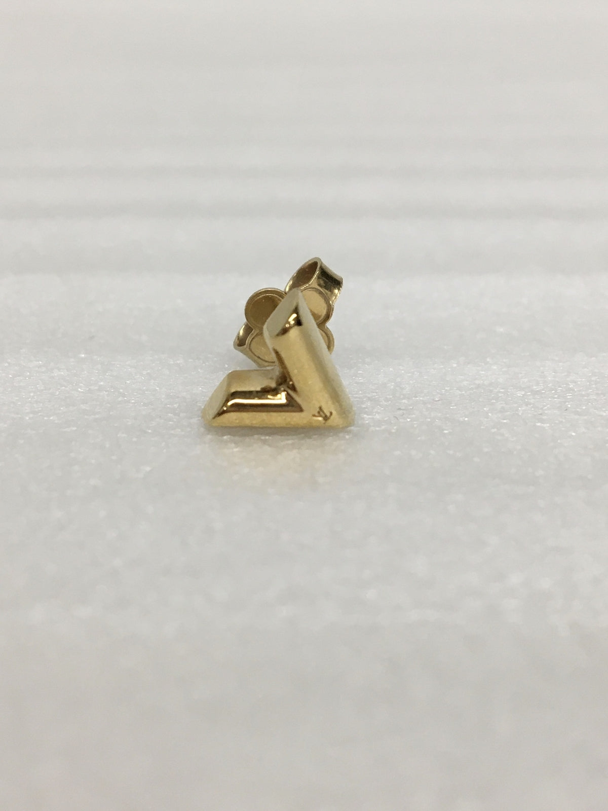 ピアス・エッセンシャルV/ピアス/M68153