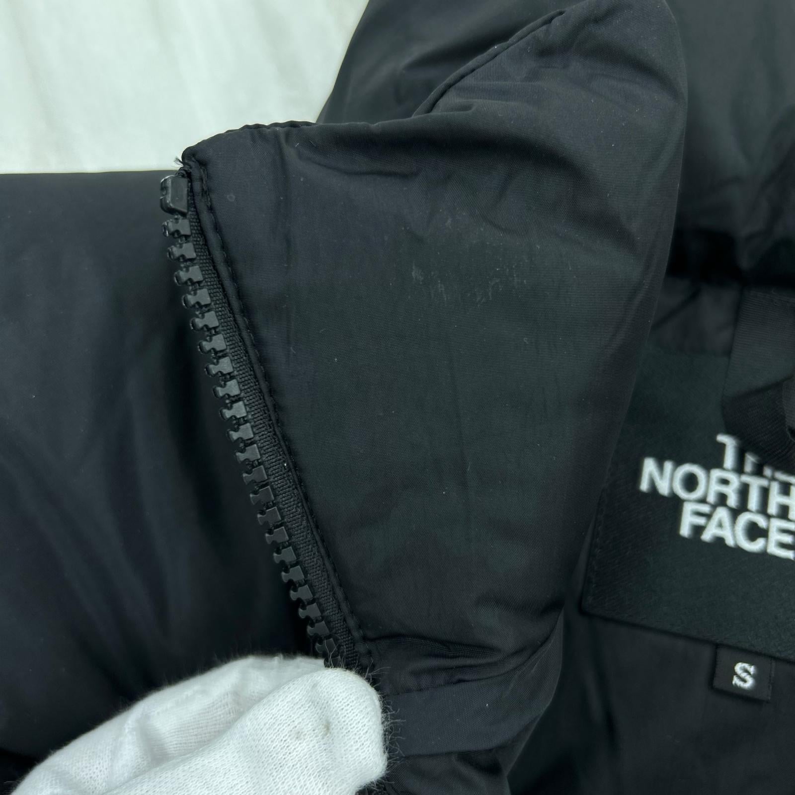 長袖シャツ THE NORTH FACE ND92338 ヌプシダウンベスト S グリーン