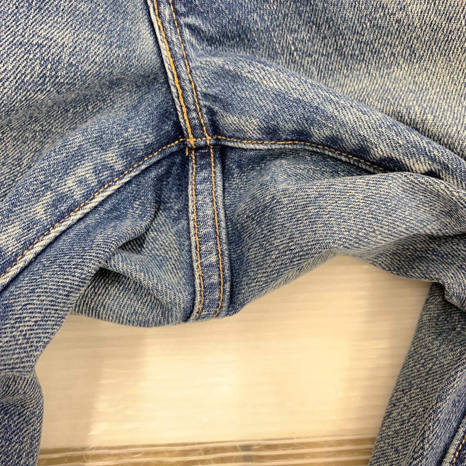 デニムパンツ Levi's BORROWED FROM THE BOYS 加工デニムパンツ W24L30 ブルー