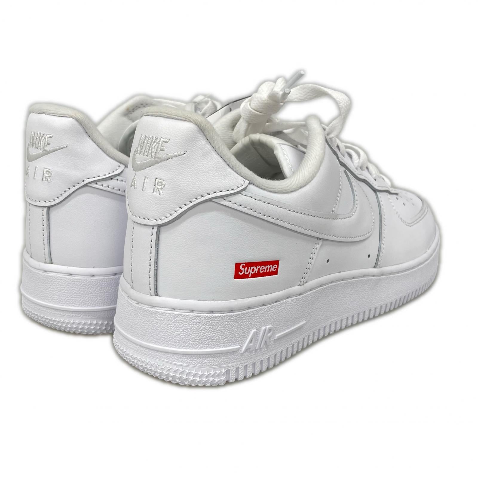スニーカー × Supreme AIR FORCE 1 LOW 白 (26.5) ホワイト