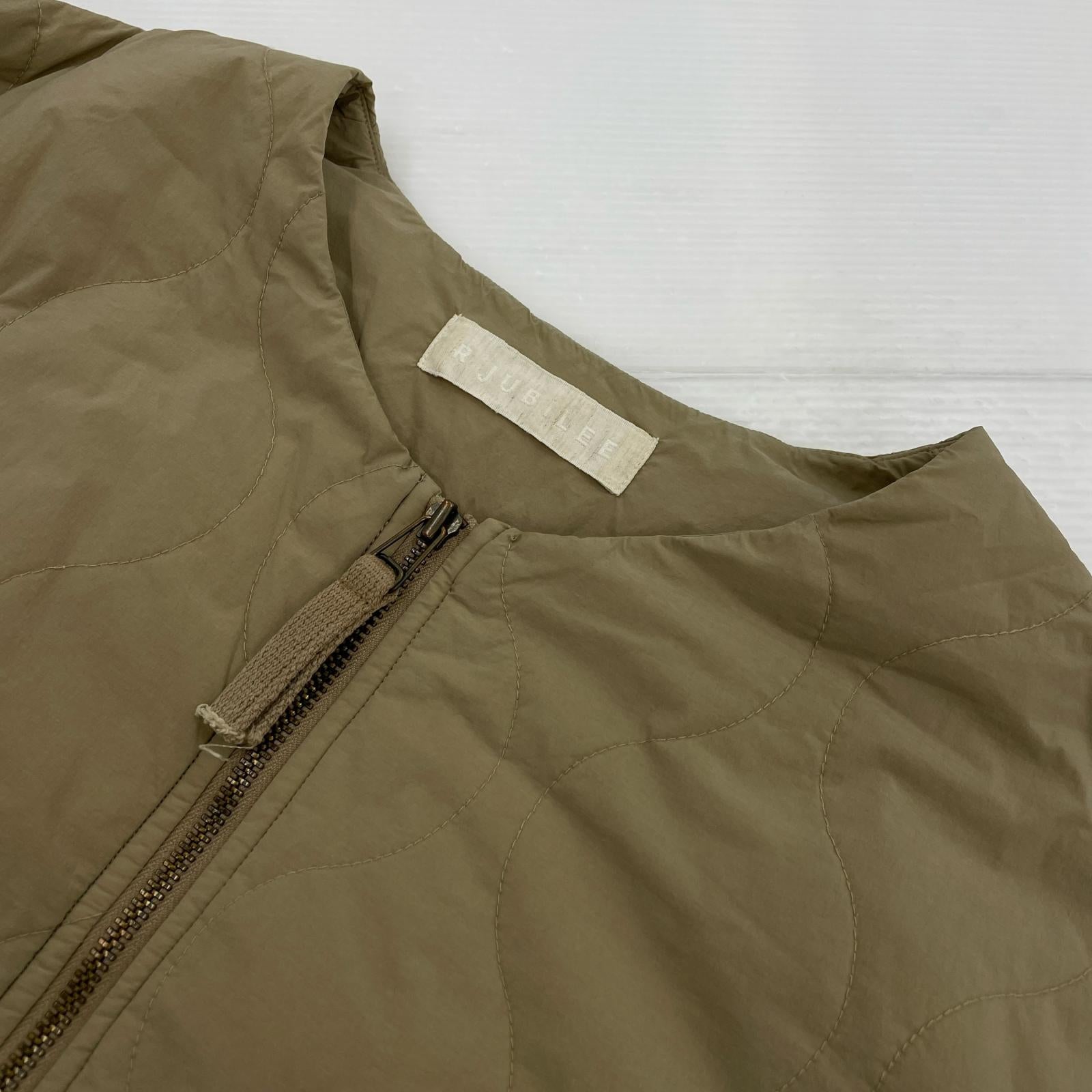 ジャケット R JUBILEE 3M ノーカラーキルティングコート ベージュ (S) S ベージュ