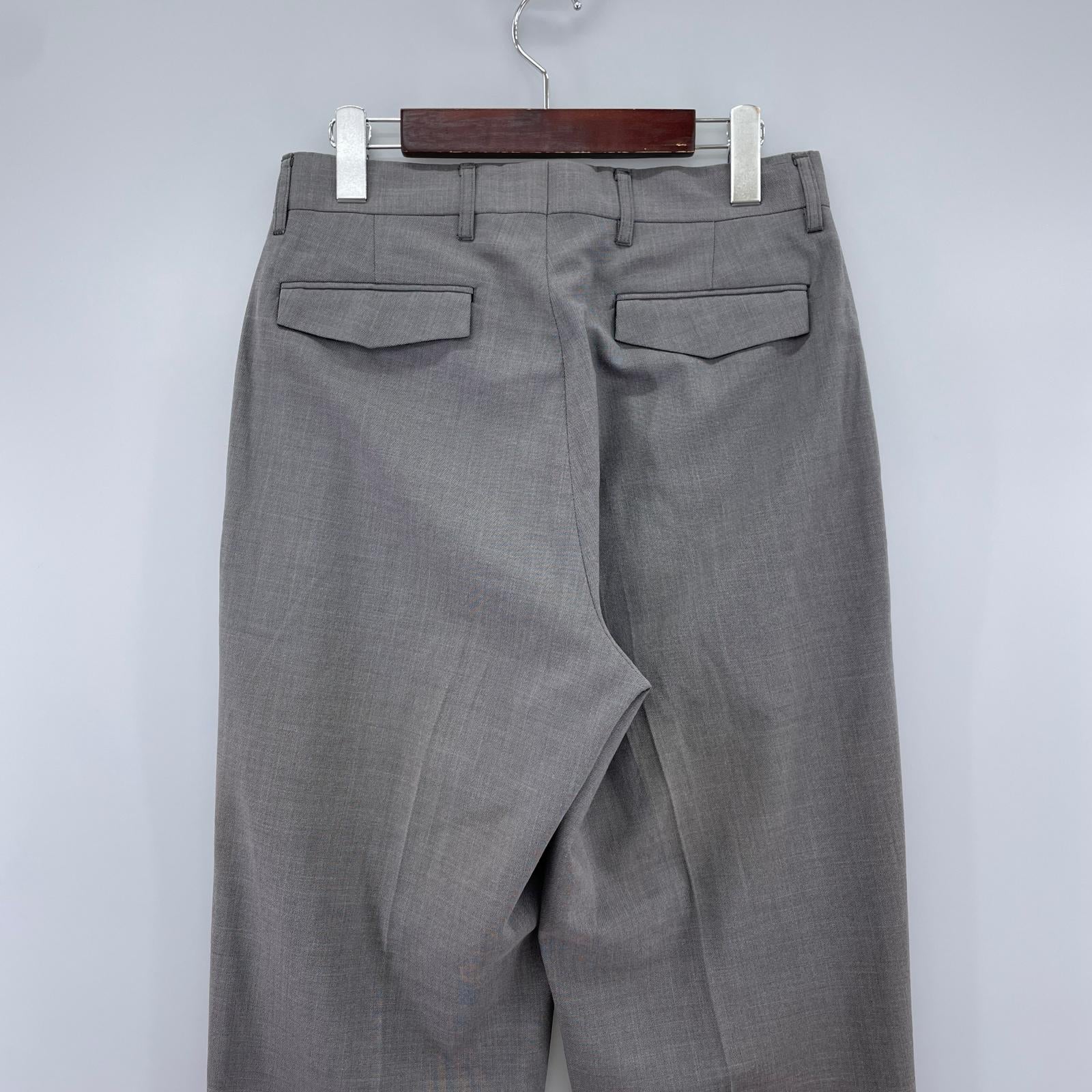 パンツ トラウザーパンツ タック入り グレー (44) 44 グレー