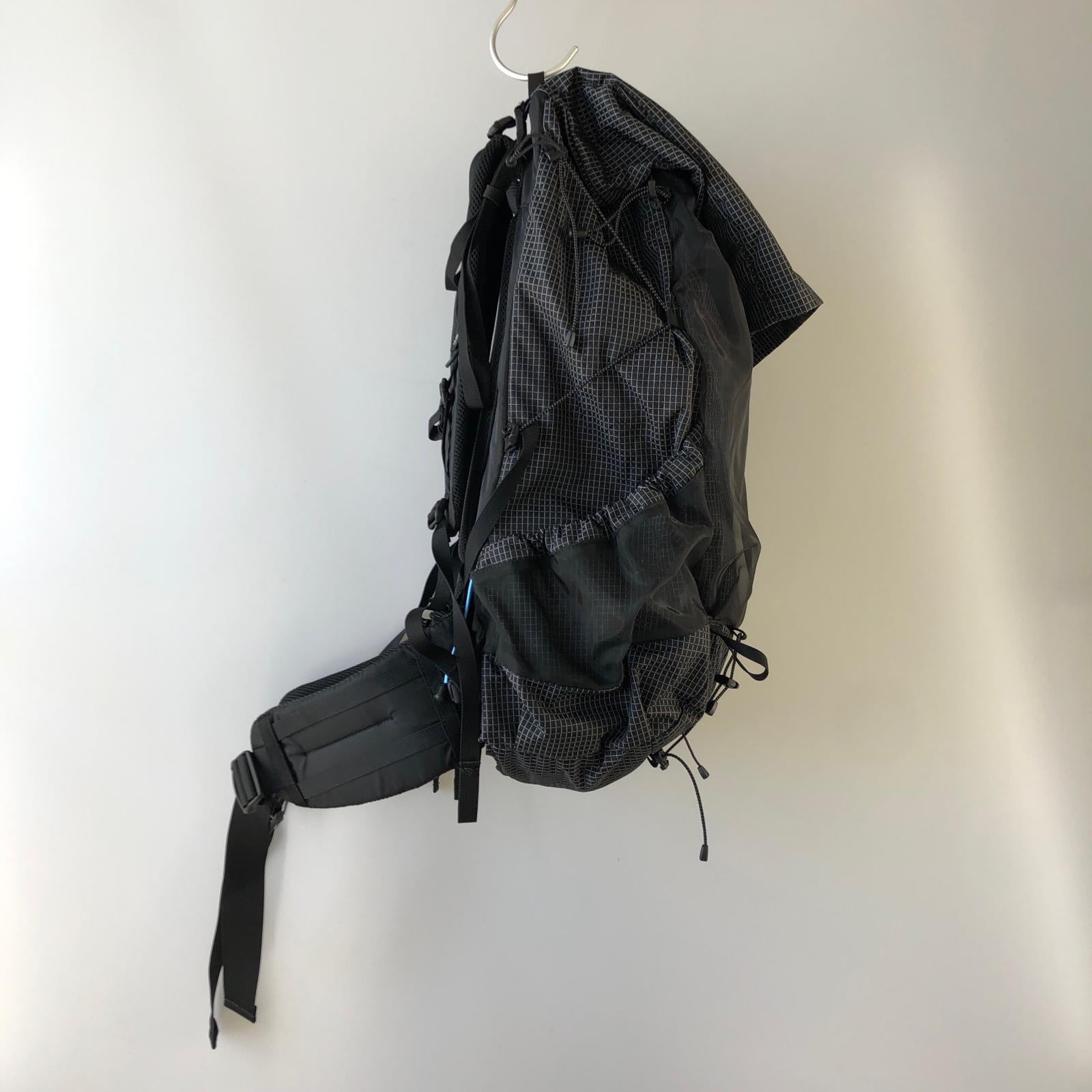 リュック・デイパック ZERO GRAM Lost Creek LT 45 ブラック