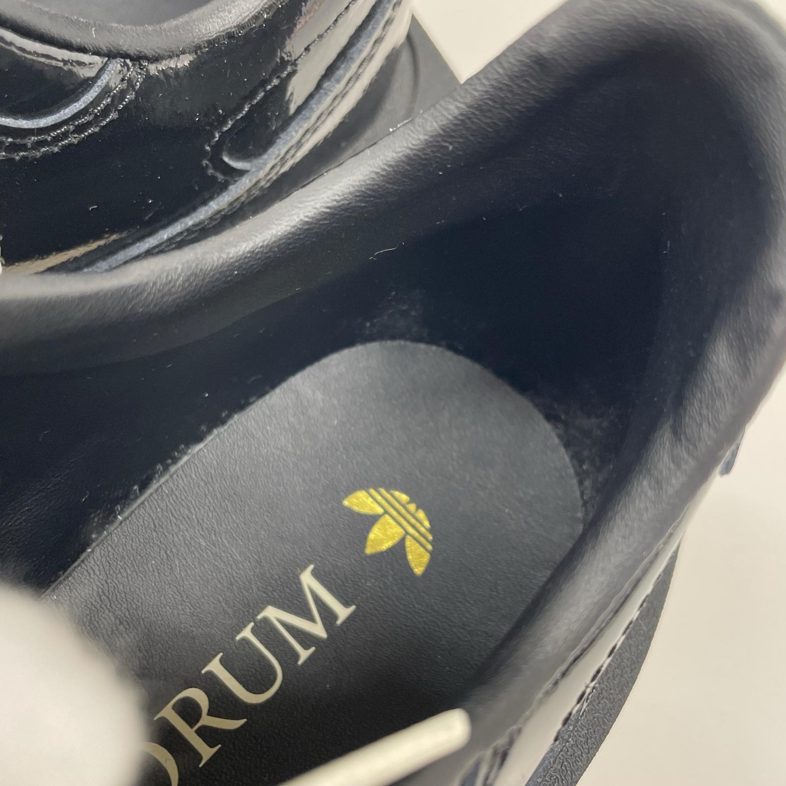 スニーカー FORUM SQ W 　9 26cm (US8 UK7 1/2 EU42) ブラック