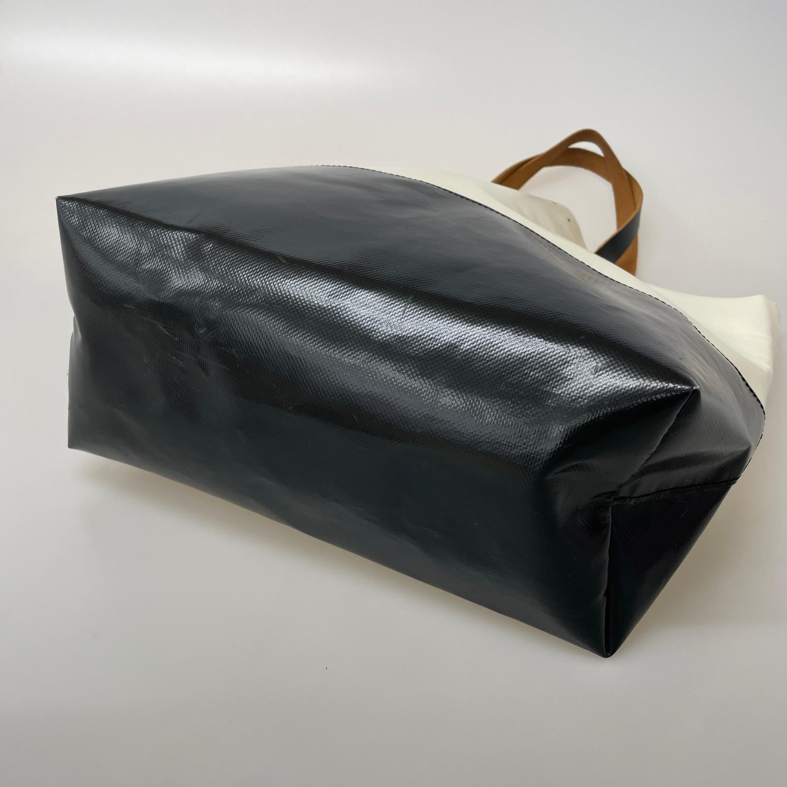 ハンドバッグ MARNI TRIBECA ToteBag SHMQ0037A0 WHT/BLK ホワイト