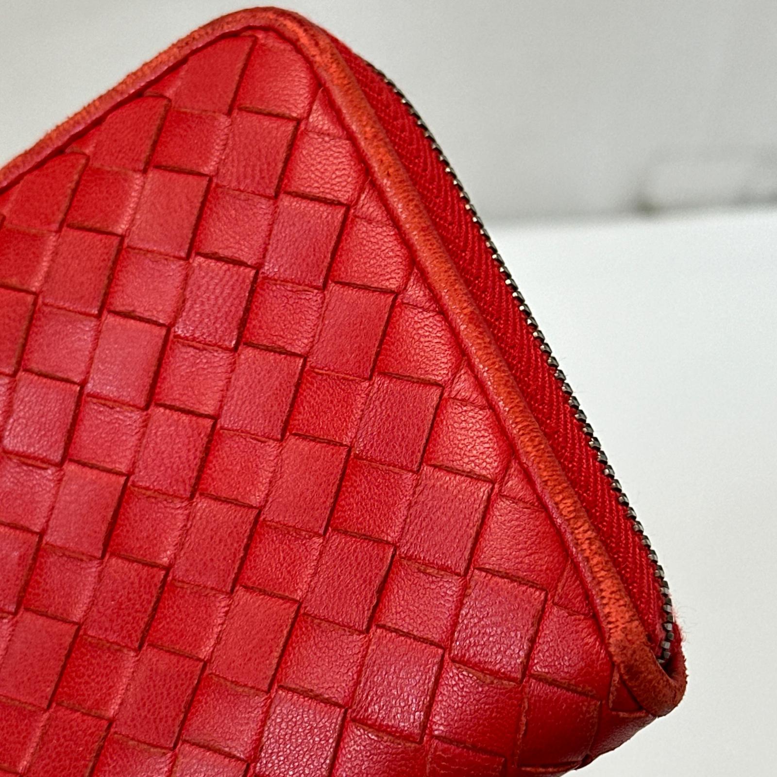 Bottega Beneta イントレチャート 長財布 赤