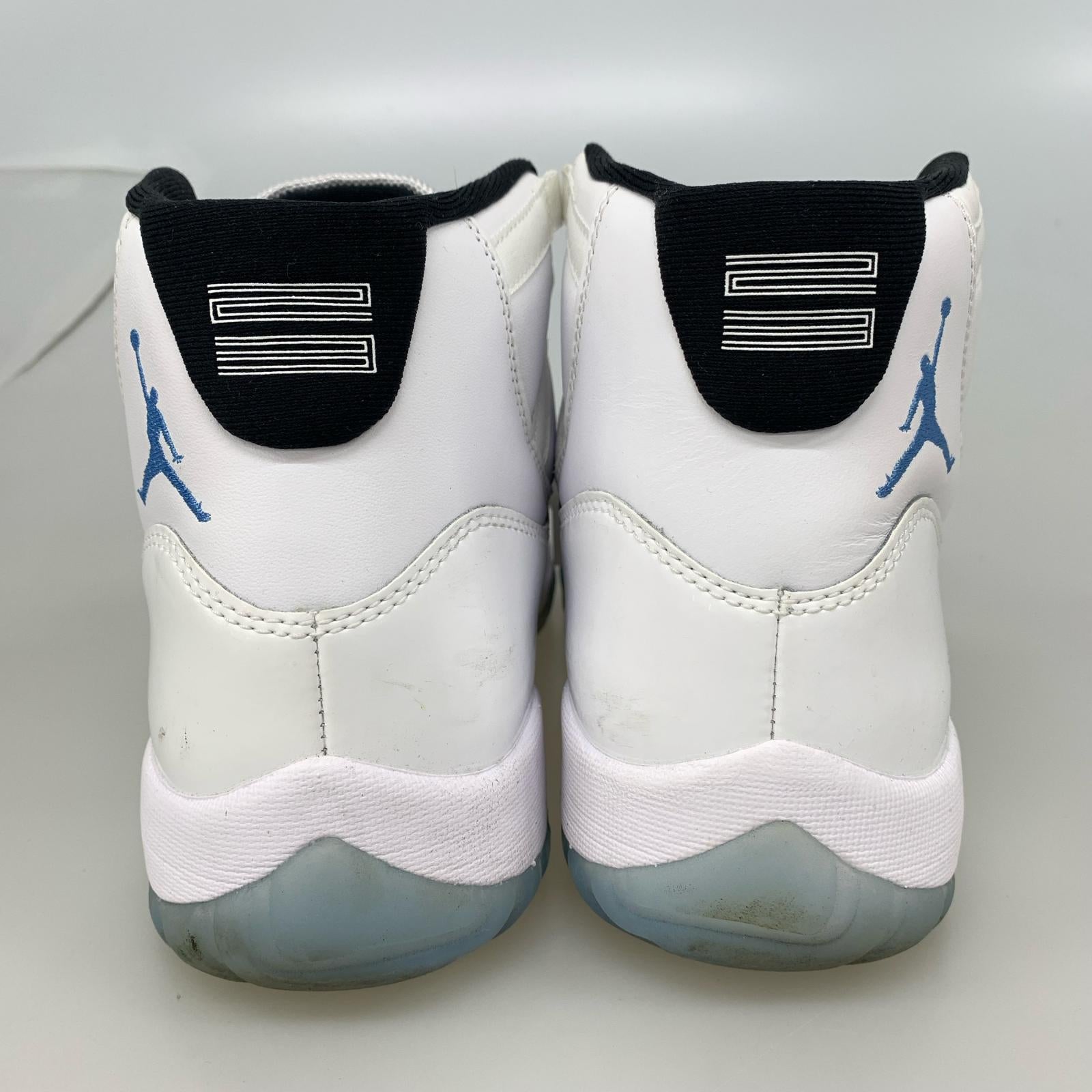 スニーカー AIR JORDAN 11 RETRO 白 (27.5cm) 27.5cm (US9 1/2 UK9 EU45) ホワイト