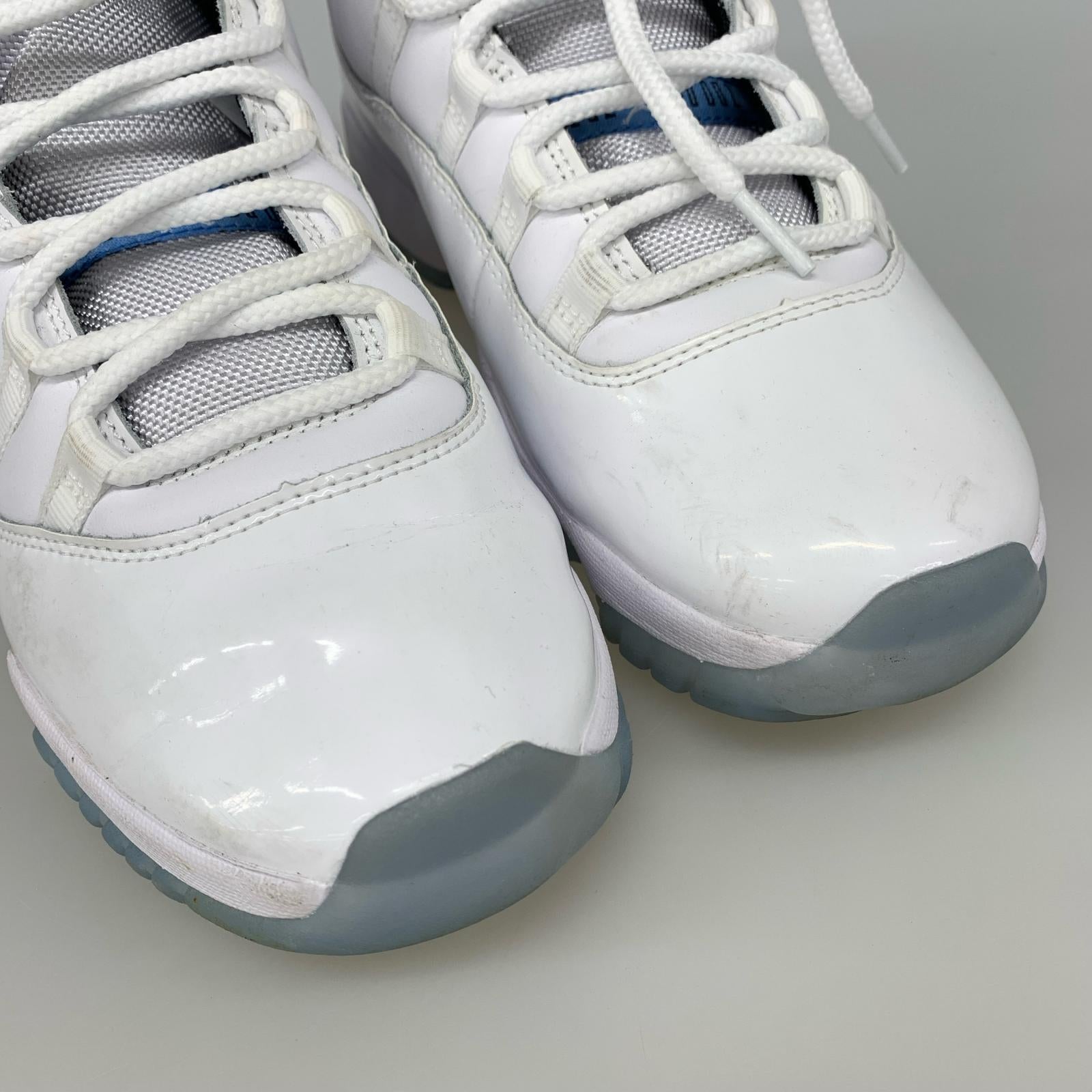 スニーカー AIR JORDAN 11 RETRO 白 (27.5cm) 27.5cm (US9 1/2 UK9 EU45) ホワイト