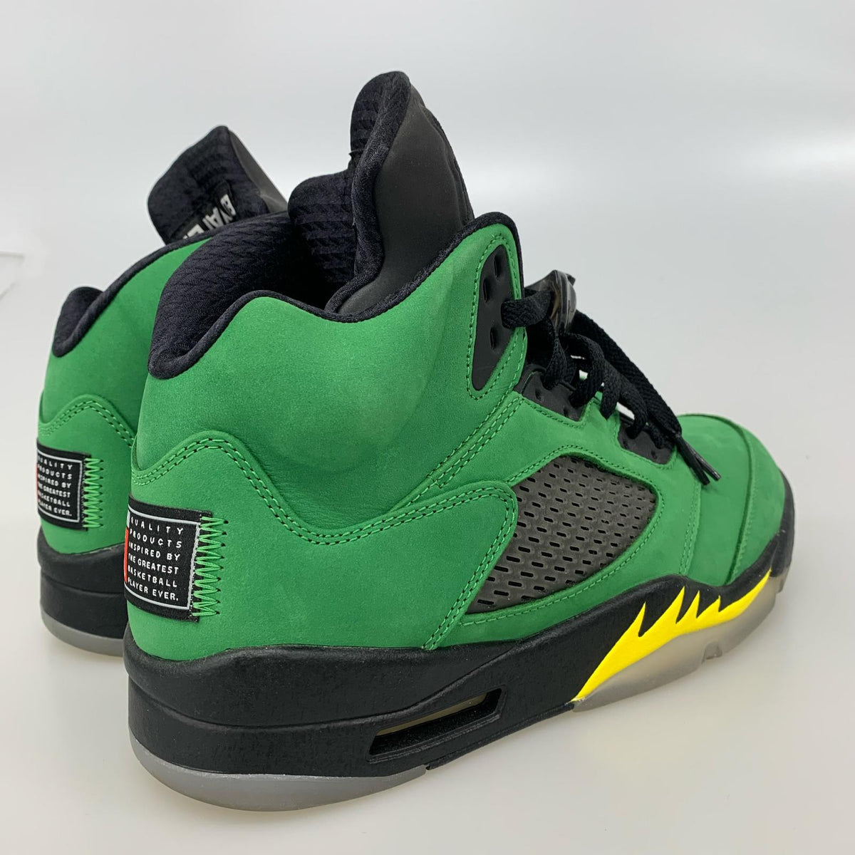 スニーカー AIR JORDAN 5 RETRO SE OD 緑 (27.5cm) 27.5cm (US9 1/2 UK9 EU45) グリーン