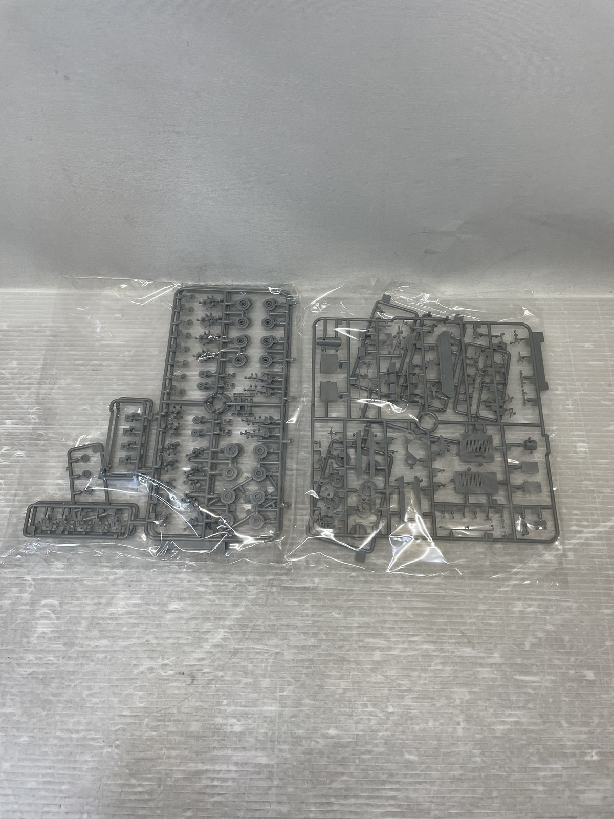 1/35 WW.II ドイツ軍 Sd.Kfz.166 IV号突撃戦車 ブルムベア ミリタリープラモ