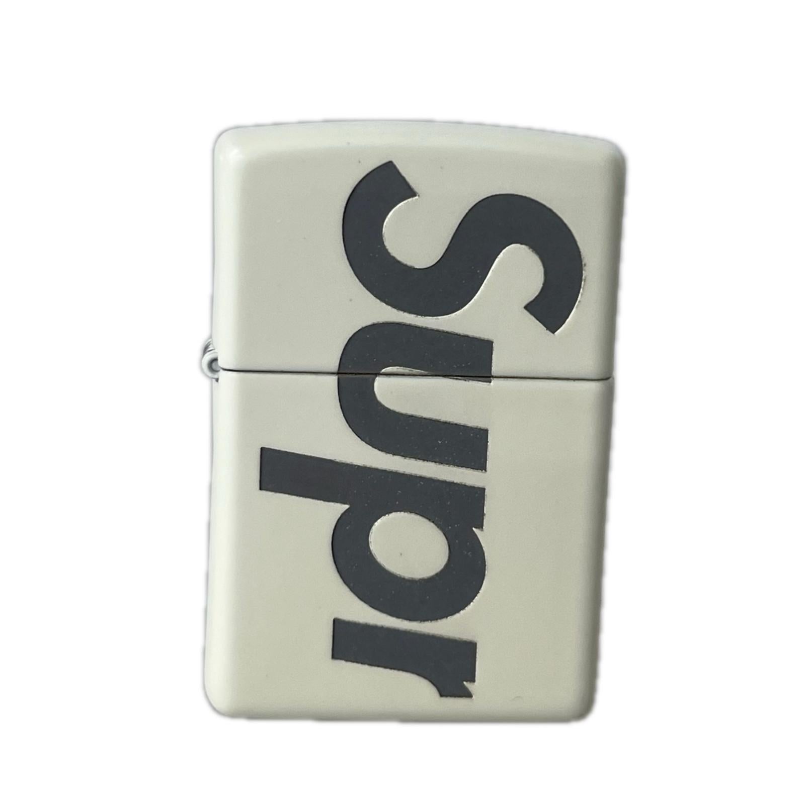 ライター Glow-in-the-Dark Zippo ホワイト
