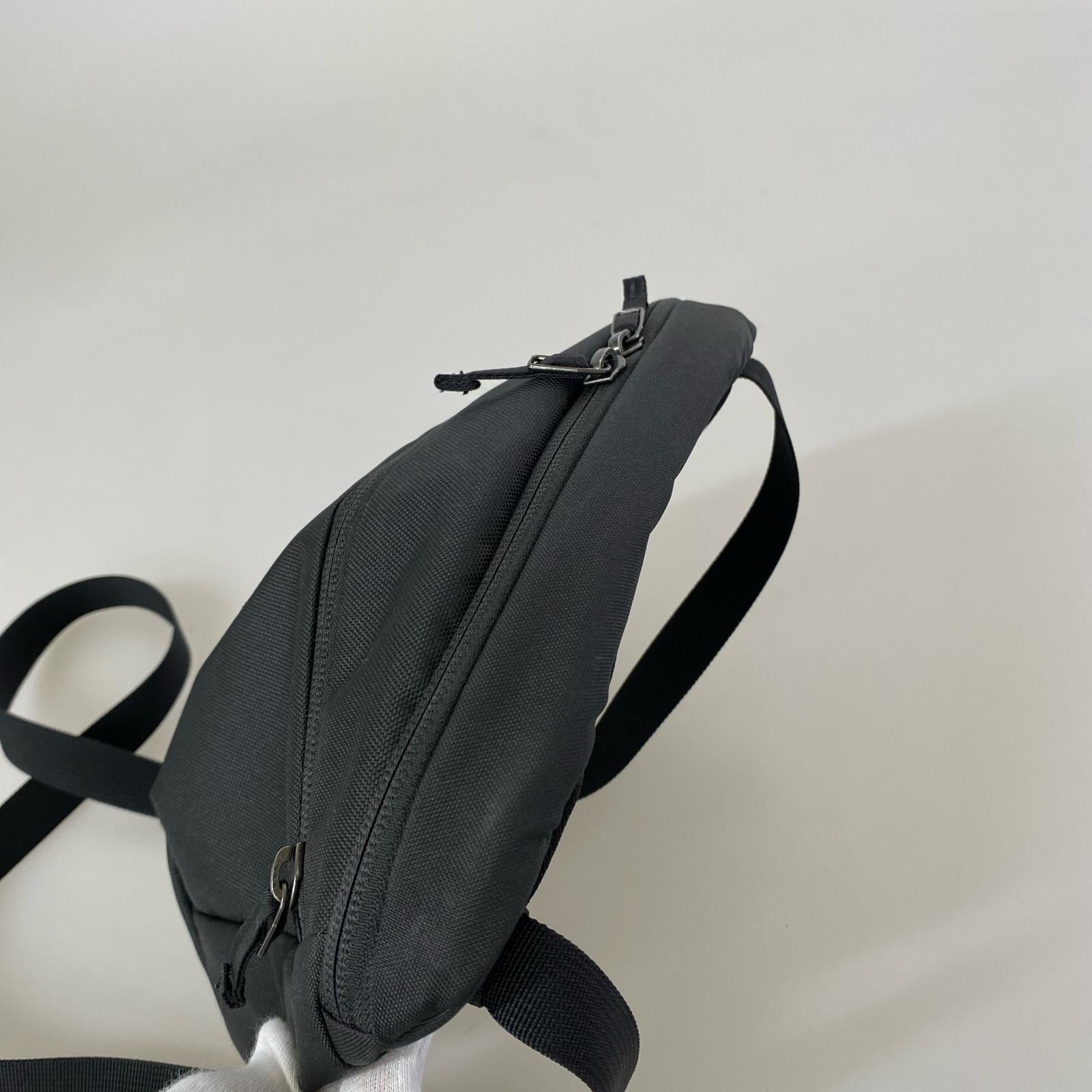 ショルダーバッグ MANTIS 2 WAIST PACK ブラック