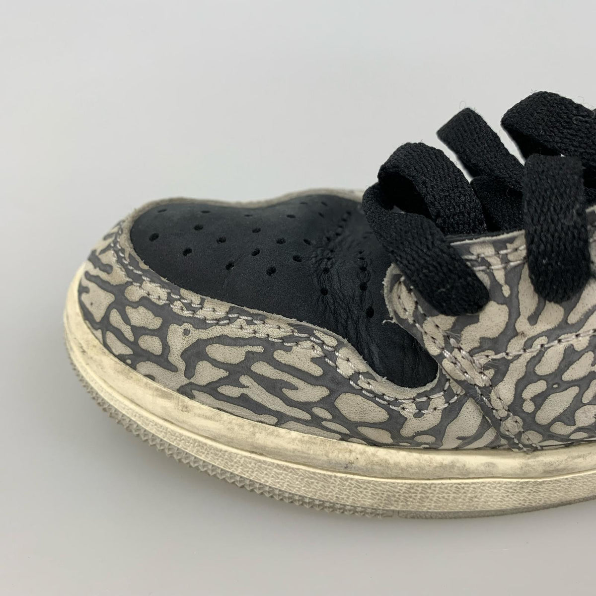 スニーカー AIR JORDAN 1 RETRO LOW (27.0) 27cm (US9 UK8 1/2 EU44) ブラック