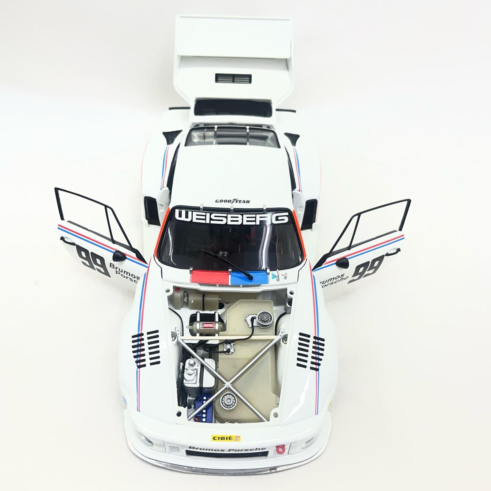 EXOTO ポルシェ935 ターボ スケールカー