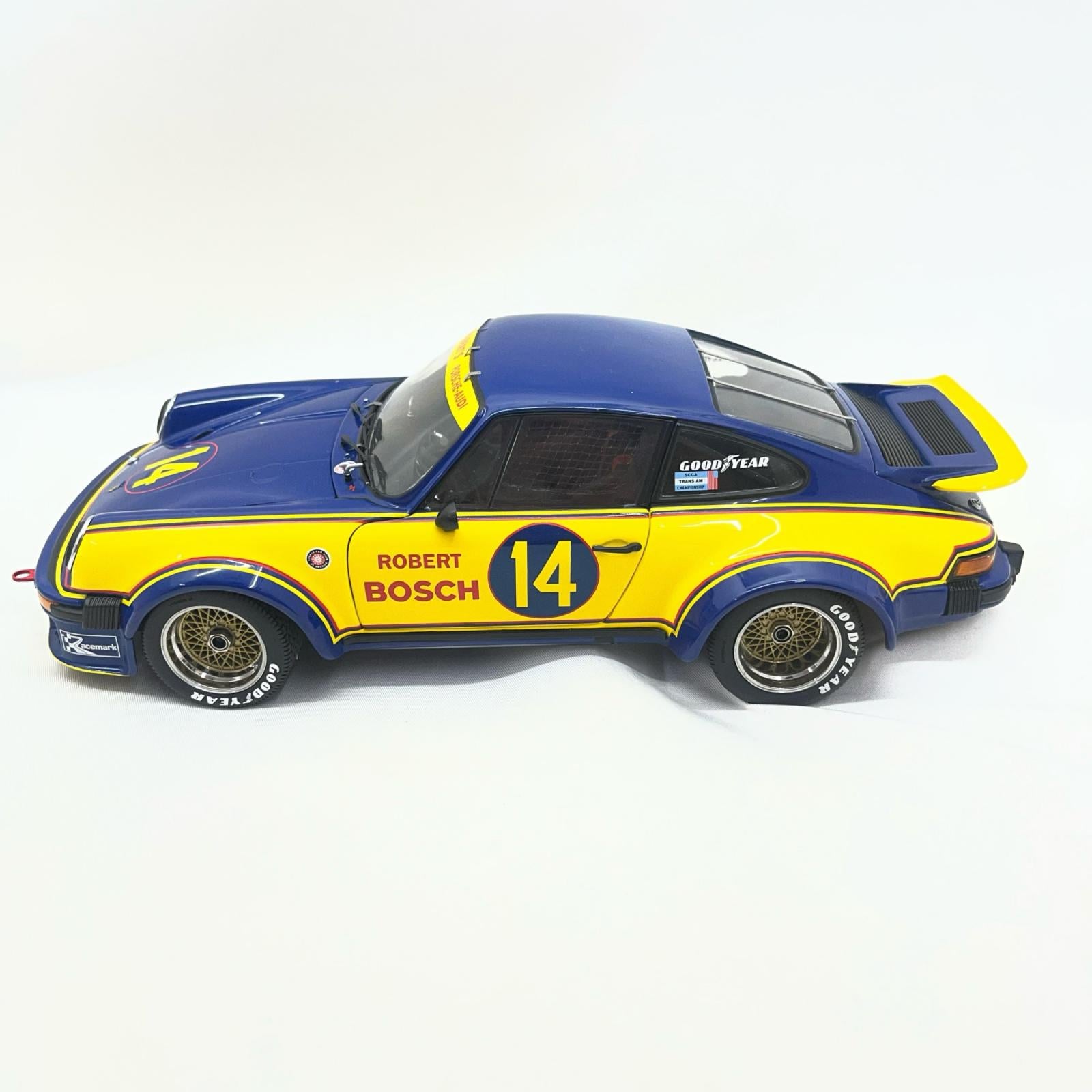 EXOTO ポルシェ934RSR スケールカー