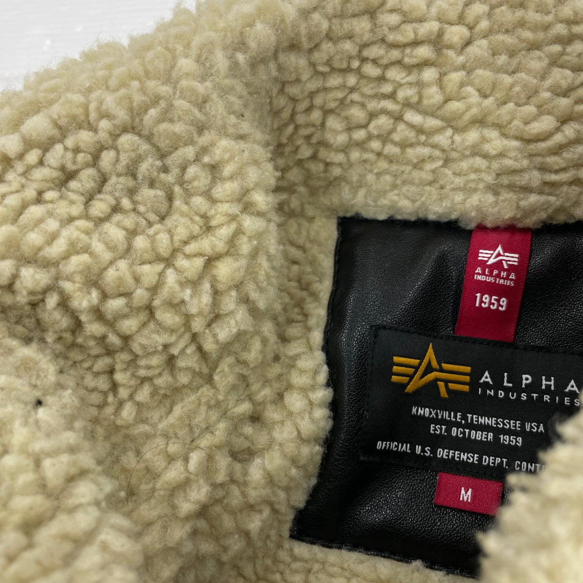 ジャケット ALPHA Ｂ-3 ﾊﾟｯﾁﾄﾞ ﾌｪｲｸﾑｰﾄﾝｼﾞｬｹｯﾄ TA1719 茶 (M) M ブラウン