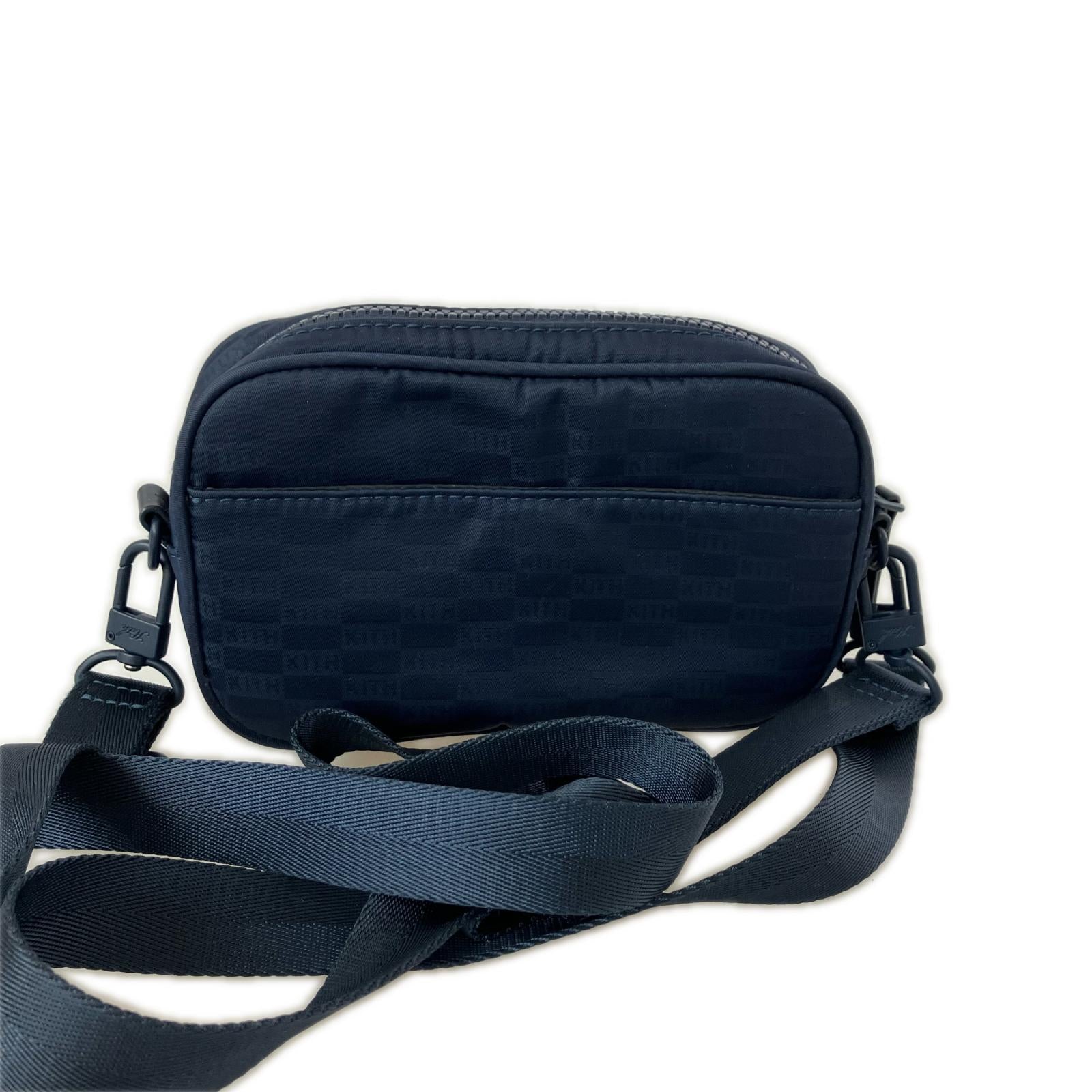 ショルダーバッグ MONOGRAM LOGO SHOULDER ネイビー