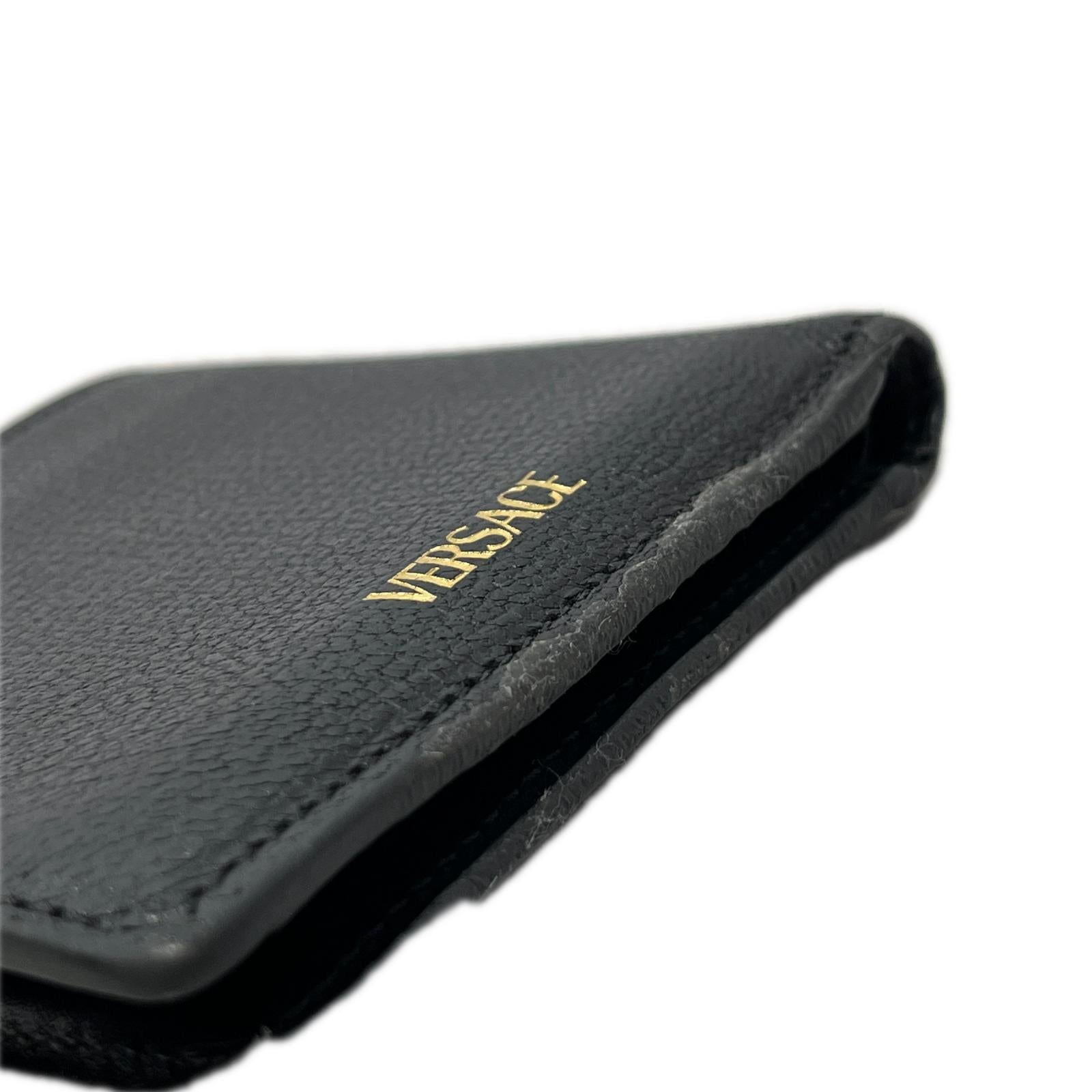 VERSACE