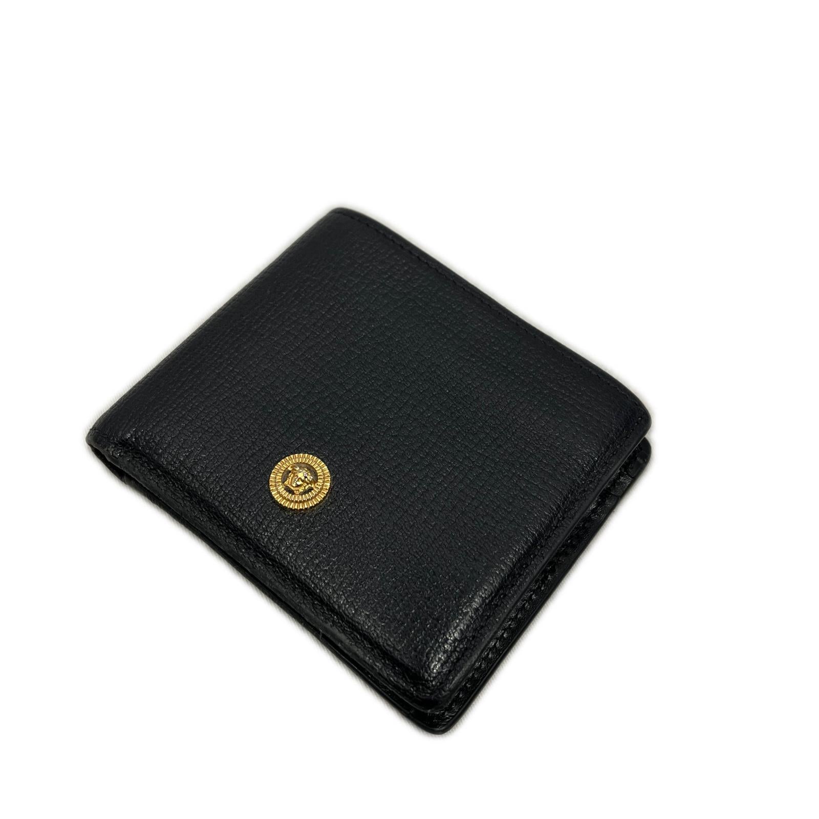 VERSACE