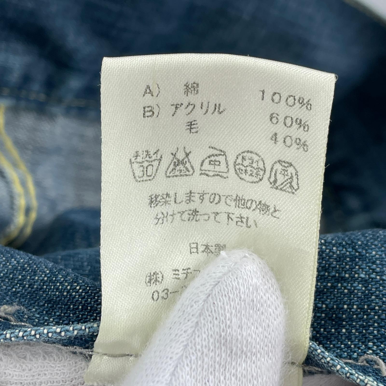 デニムジャケット . デニムジャケット