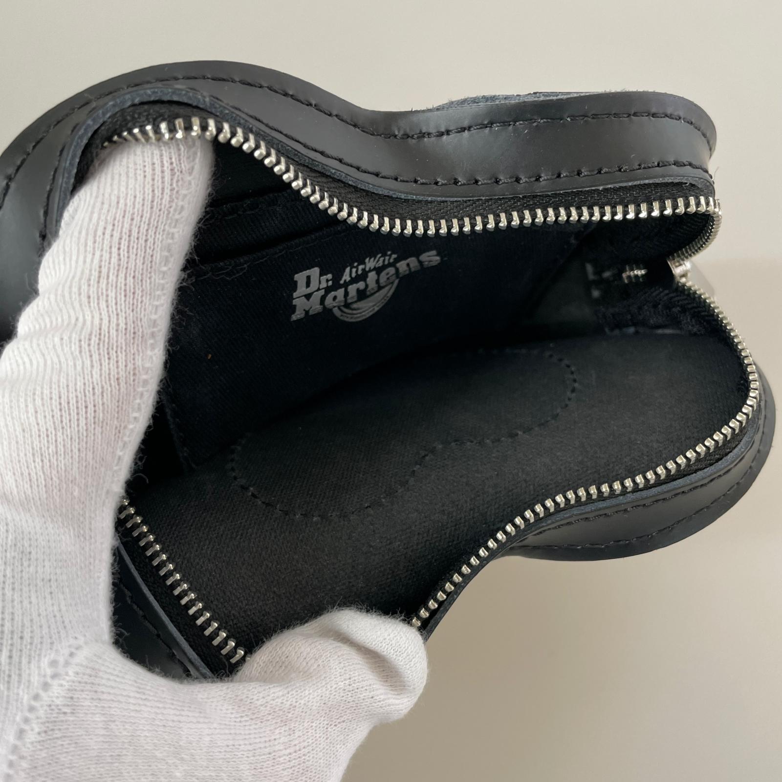 ショルダーバッグ Dr.Martens ハート型 2WAY ショルダーポーチ ブラック ブラック