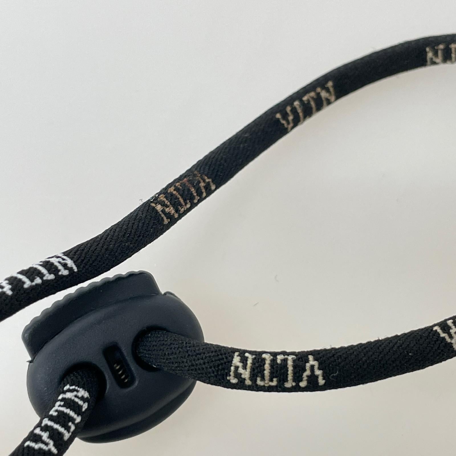 ショルダーバッグ VLTN BlackLeatherNeckWalet ブラック