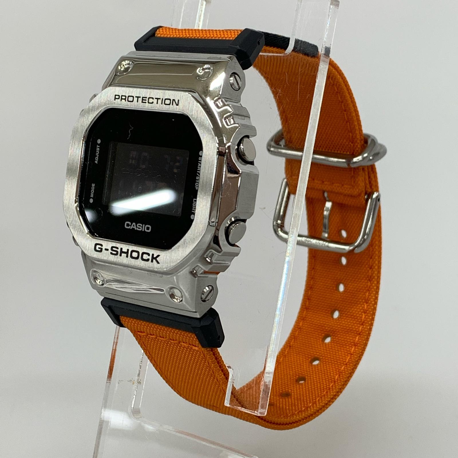 腕時計 G-SHOCK GM-5600U メタルトップ デジタル時計 シルバー ブラック