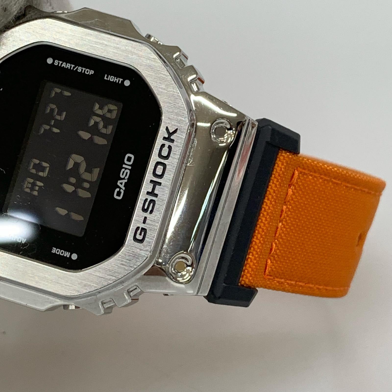 腕時計 G-SHOCK GM-5600U メタルトップ デジタル時計 シルバー ブラック