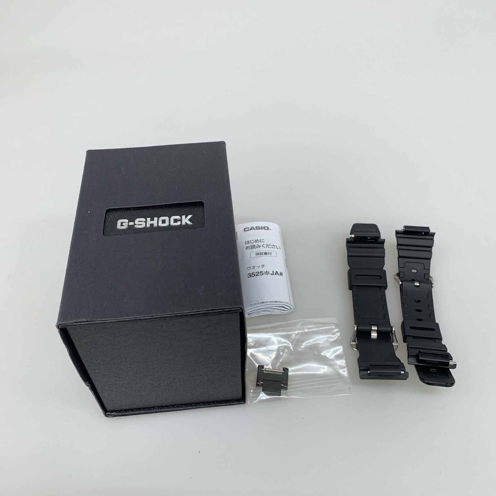 腕時計 G-SHOCK GM-5600U メタルトップ デジタル時計 シルバー ブラック